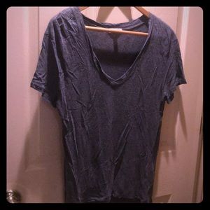 Tilden grey v-neck tee